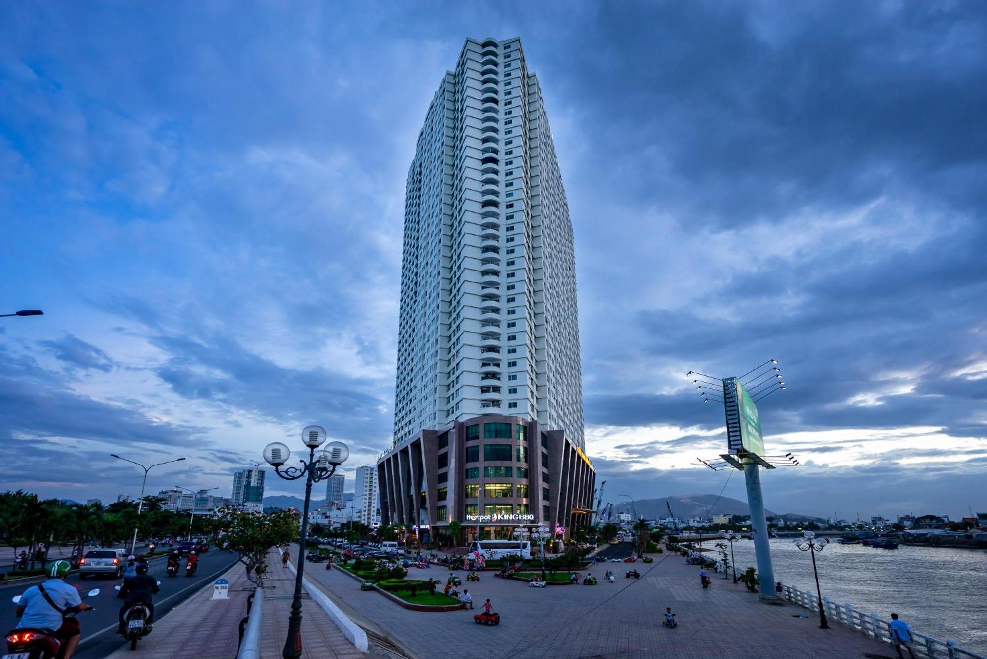 Muong Thanh Premium Apartments Nha Trang Exterior foto